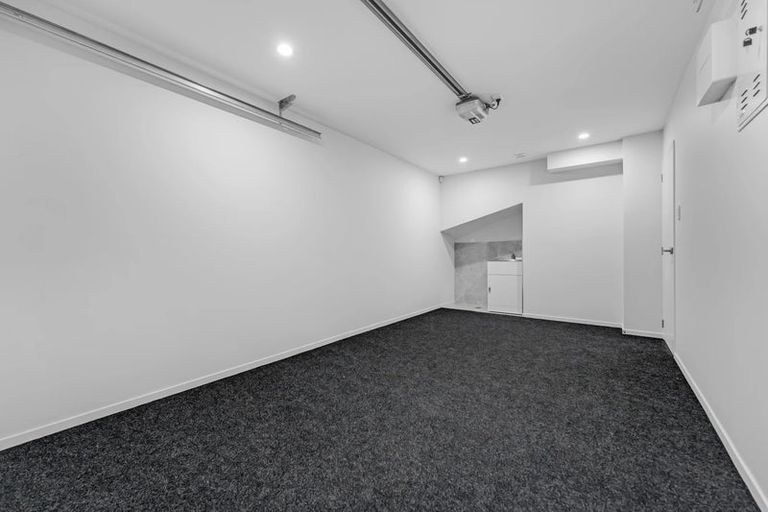 Photo of property in 163a Bradbury Road, Botany Downs, Auckland, 2010