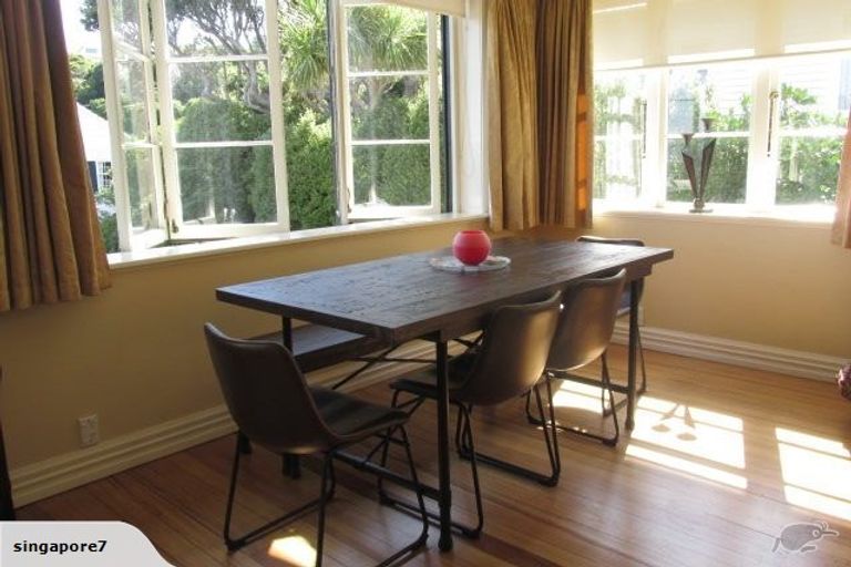 Photo of property in 118 Cashmere Avenue, Khandallah, Wellington, 6035