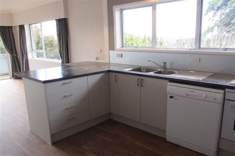 Photo of property in 1 Finchley Road, Torbay, Auckland, 0632