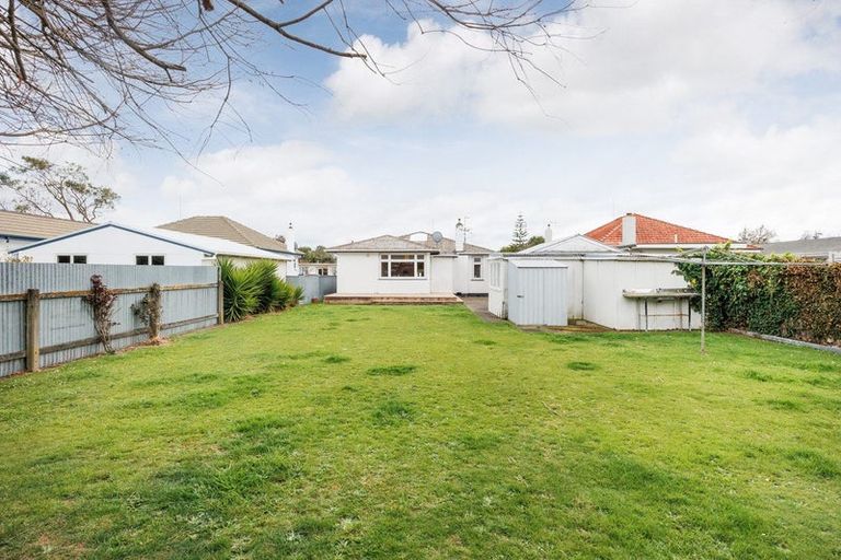 Photo of property in 7 Hobson Place, Takaro, Palmerston North, 4412
