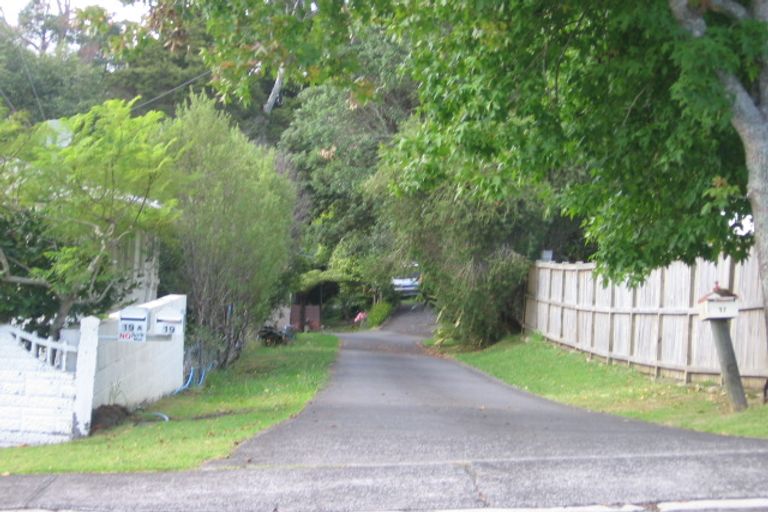 Photo of property in 19 Moore Street, Hillcrest, Auckland, 0627