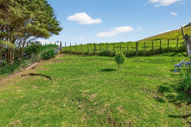 Photo of property in 386 South Road, Waipu, 0582