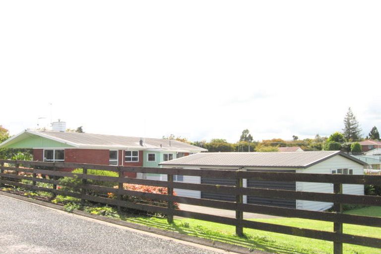 Photo of property in 10 Bear Street, Tirau, 3410