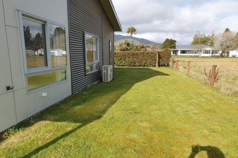 Photo of property in 8 Upper Kokatahi Road, Kokatahi, Hokitika, 7881