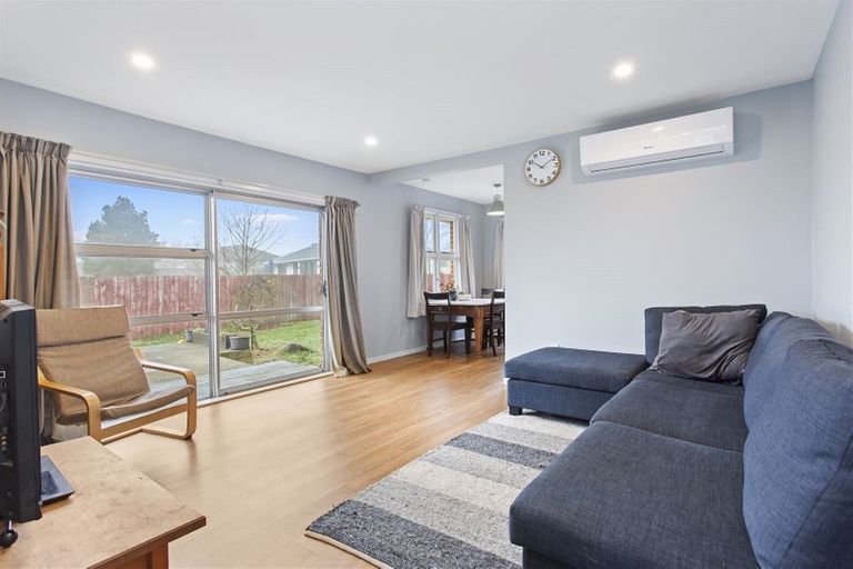 Photo of property in 14 Winnipeg Place, Wainoni, Christchurch, 8061