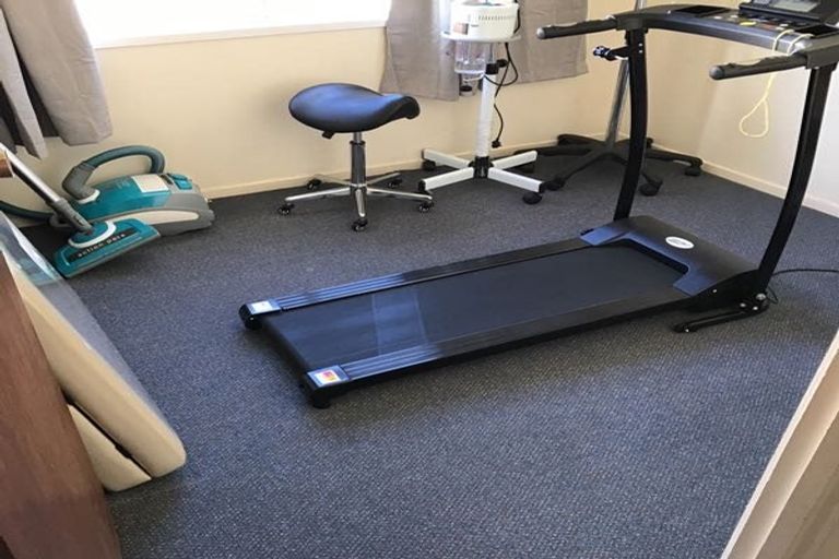 Photo of property in 30 Sungrove Rise, Sunnyvale, Auckland, 0612