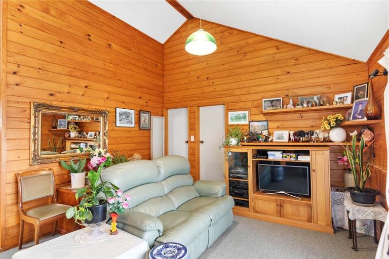 Photo of property in 7 Harris Street, Marton, 4710