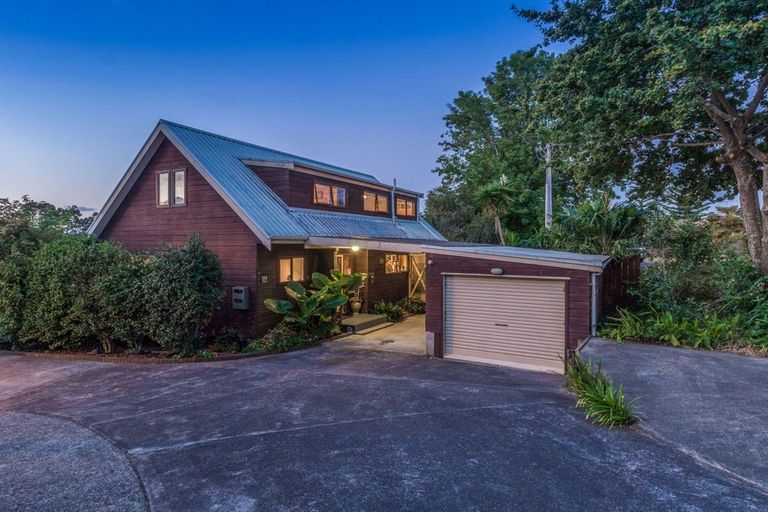 Photo of property in 1/74 Colwill Road, Massey, Auckland, 0614