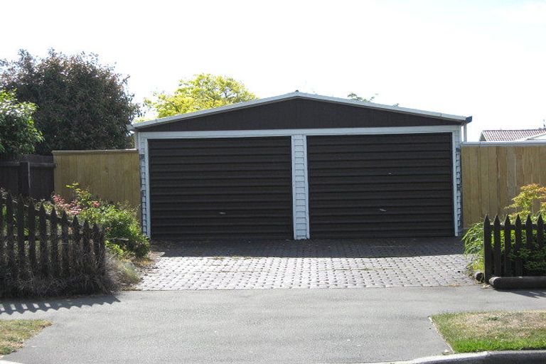 Photo of property in 7 Royal Park Drive, Parklands, Christchurch, 8083