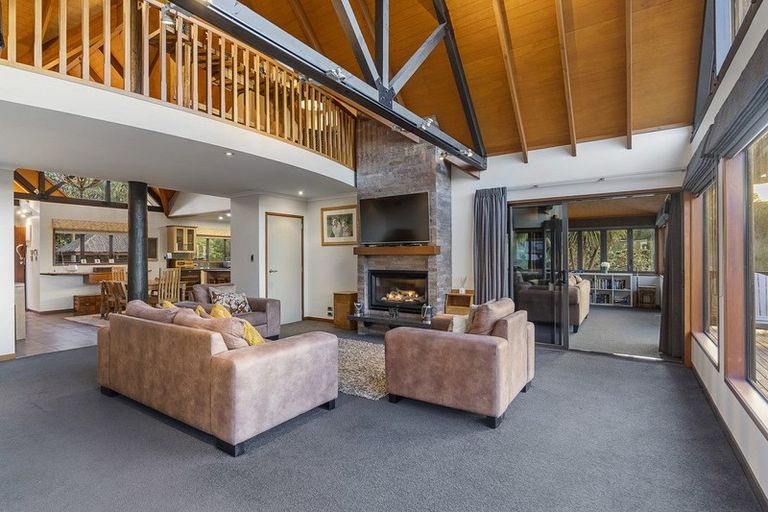 Photo of property in 17 Roger Guy Place, Welcome Bay, Tauranga, 3175