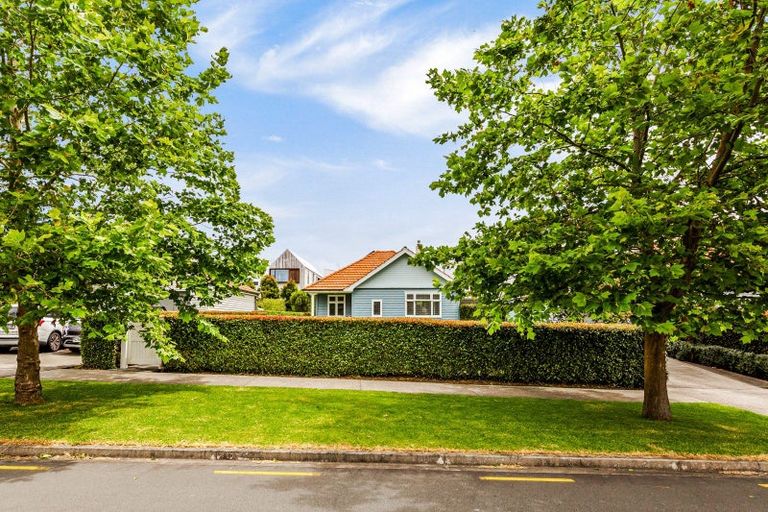 Photo of property in 10 Sunderland Avenue, Hobsonville, Auckland, 0616