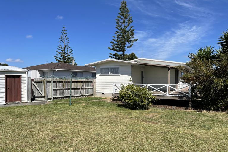 Photo of property in 16 Reelick Avenue, Pakuranga Heights, Auckland, 2010