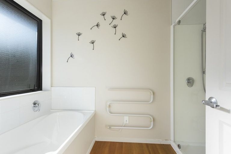 Photo of property in 55 Percy Kinsman Crescent, Riverstone Terraces, Upper Hutt, 5018