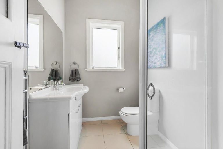 Photo of property in 123 Mitchell Street, Brooklyn, Wellington, 6021