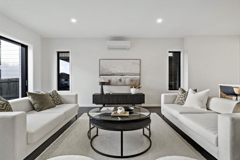 Photo of property in 8 Stockade View Lane, Howick, 2014