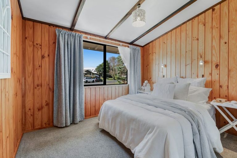 Photo of property in 57 Maygrove Drive, Orewa, 0931