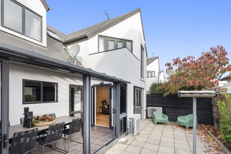 Photo of property in 2/15 Ayr Street, Riccarton, Christchurch, 8011