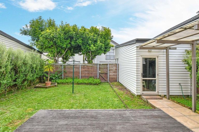 Photo of property in 53 Bruce Pulman Drive, Takanini, 2112