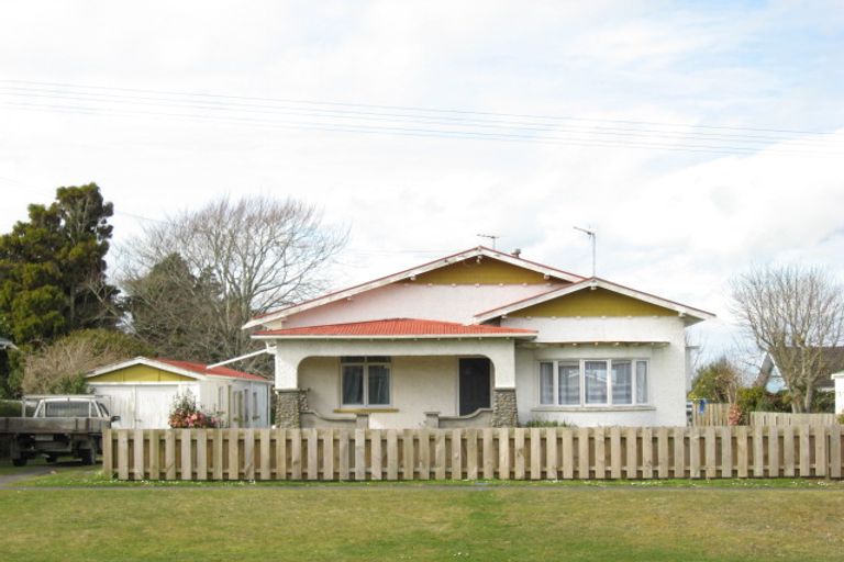 Photo of property in 28 Hamlet Street, Stratford, 4332