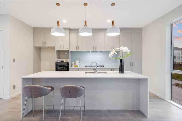 Photo of property in 15 Nephrite Lane, Henderson, Auckland, 0610