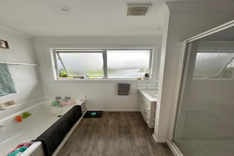 Photo of property in 29 Sutton Avenue, Clive, 4102