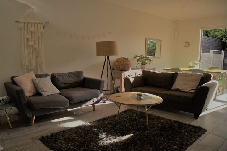 Photo of property in 11 Boardwalk Rise, Long Bay, Auckland, 0630