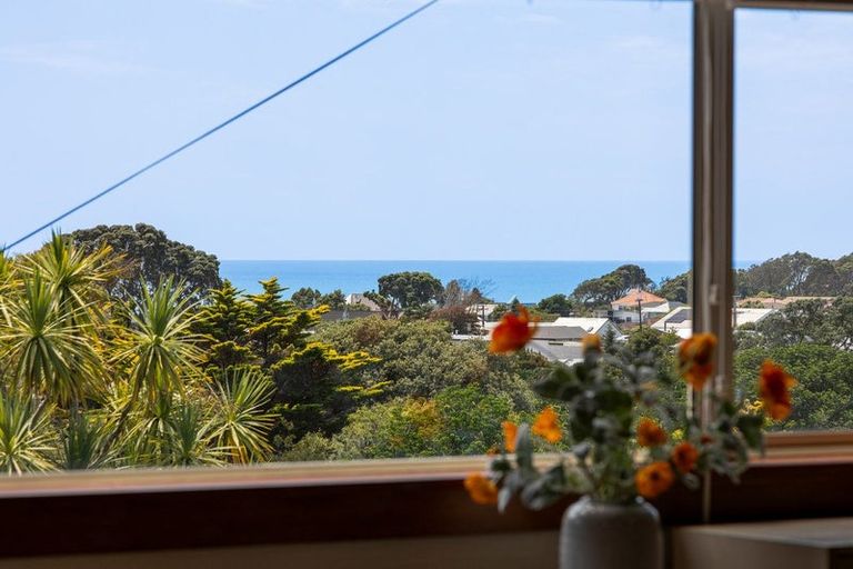 Photo of property in 26 Bonithon Avenue, Moturoa, New Plymouth, 4310