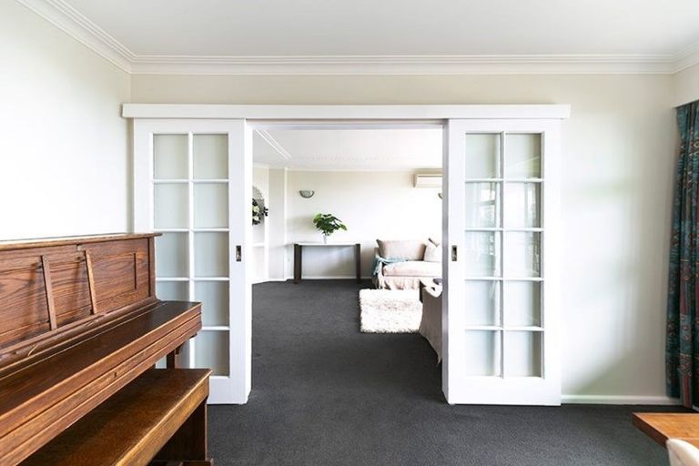 Photo of property in 270 Cannon Hill Crescent, Mount Pleasant, Christchurch, 8081