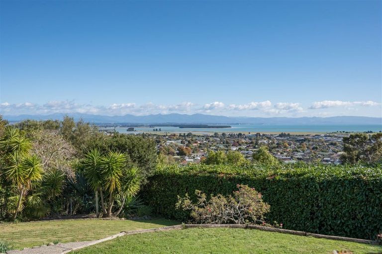 Photo of property in 40 View Mount, Stoke, Nelson, 7011