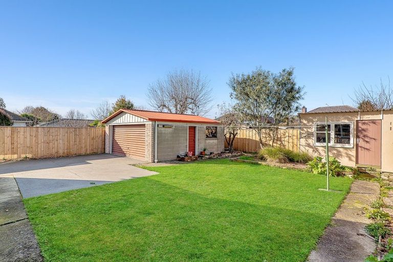 Photo of property in 43 Springbank Street, Bryndwr, Christchurch, 8053