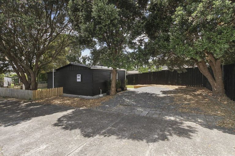 Photo of property in 19a Leaming Place, Clarks Beach, 2122