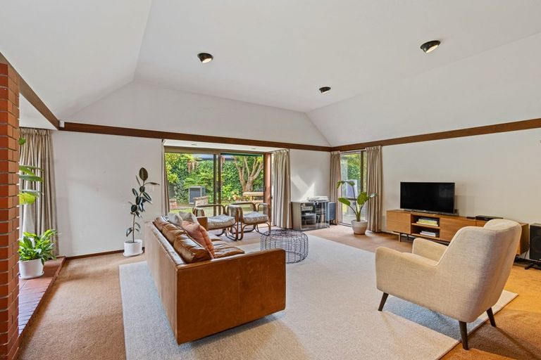 Photo of property in 19 Holmwood Road, Merivale, Christchurch, 8014