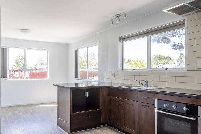 Photo of property in 52 Karen Crescent, Dinsdale, Hamilton, 3204