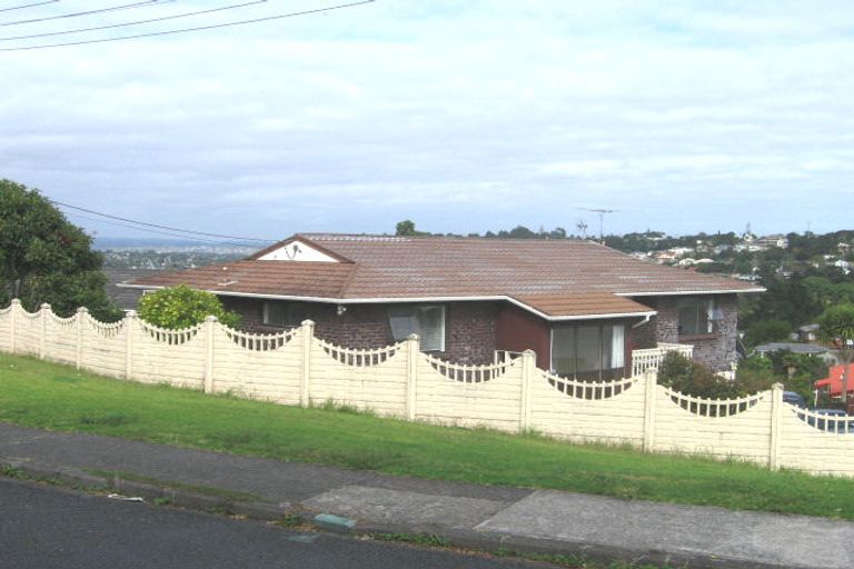 Photo of property in 24 Mayfield Road, Glenfield, Auckland, 0629