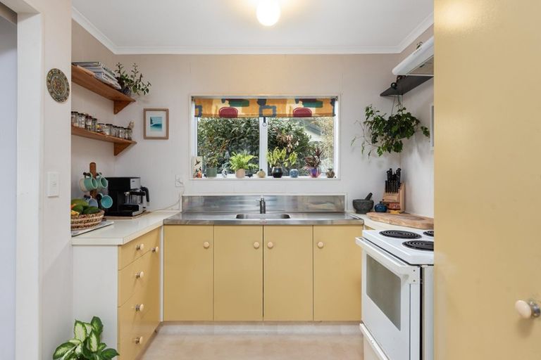 Photo of property in 88 Esmeralda Street, Welcome Bay, Tauranga, 3112