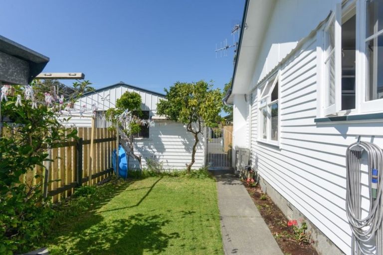 Photo of property in 79 Church Road, Taradale, Napier, 4112