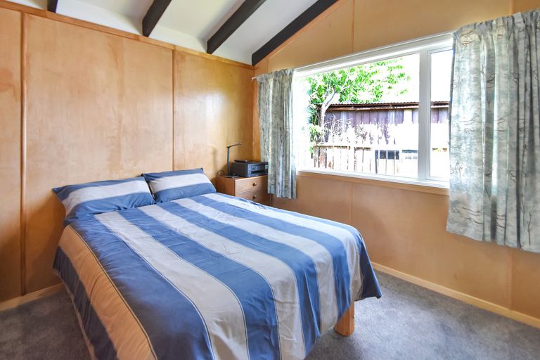 Photo of property in 2 Keene Place, Omarama, 9412