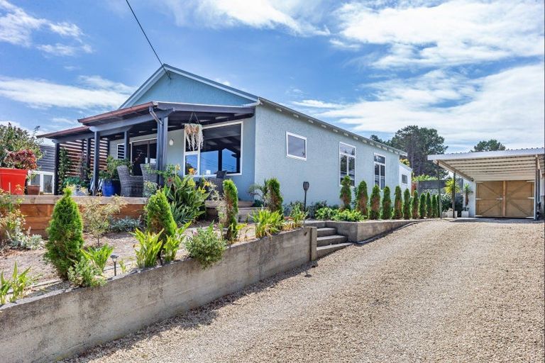 Photo of property in 72 Koputara Road, Himatangi Beach, Foxton, 4891