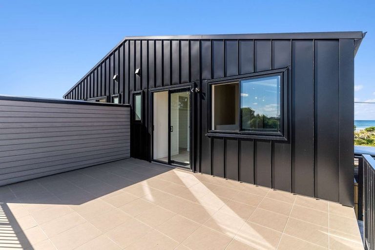 Photo of property in 85a Marine Parade, North New Brighton, Christchurch, 8083