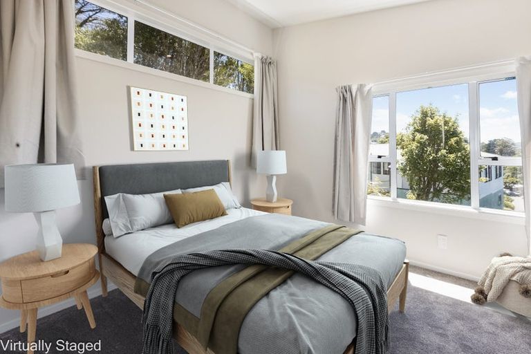 Photo of property in 37 Spenmoor Street, Newlands, Wellington, 6037