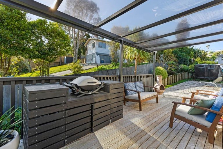 Photo of property in 14 Oldham Place, Browns Bay, Auckland, 0630