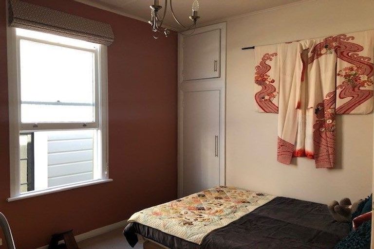 Photo of property in 10 Milton Street, Berhampore, Wellington, 6023