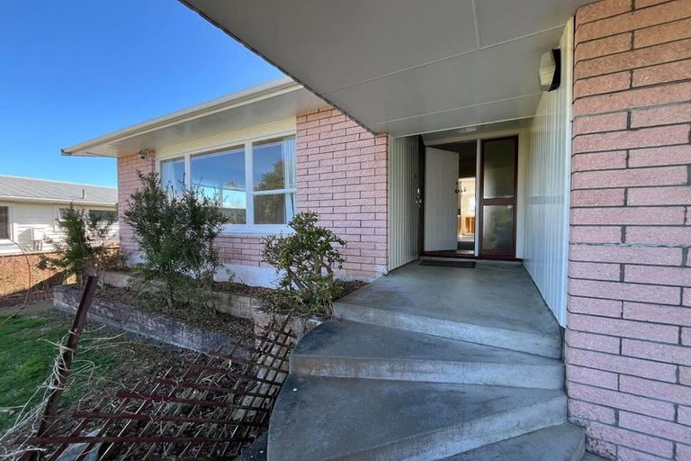 Photo of property in 47 Kennedy Drive, Levin, 5510