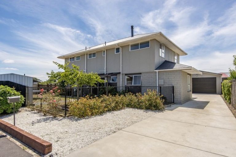 Photo of property in 4 Portnall Place, Parklands, Christchurch, 8083