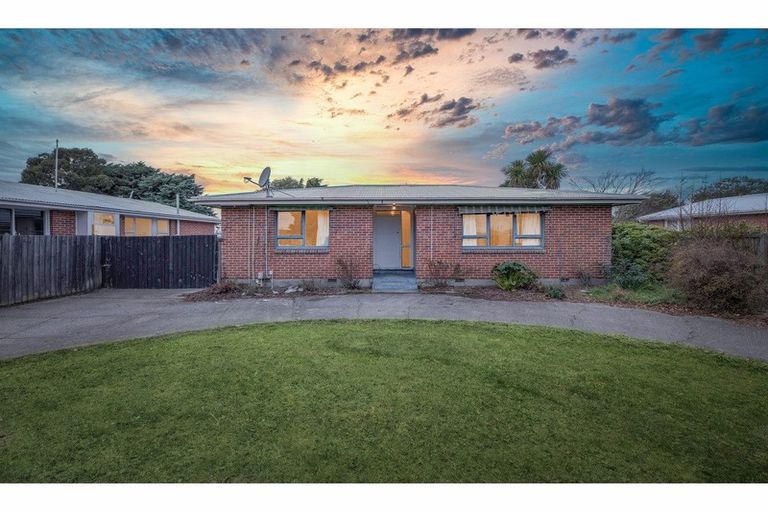 Photo of property in 8 Manurere Street, Hei Hei, Christchurch, 8042