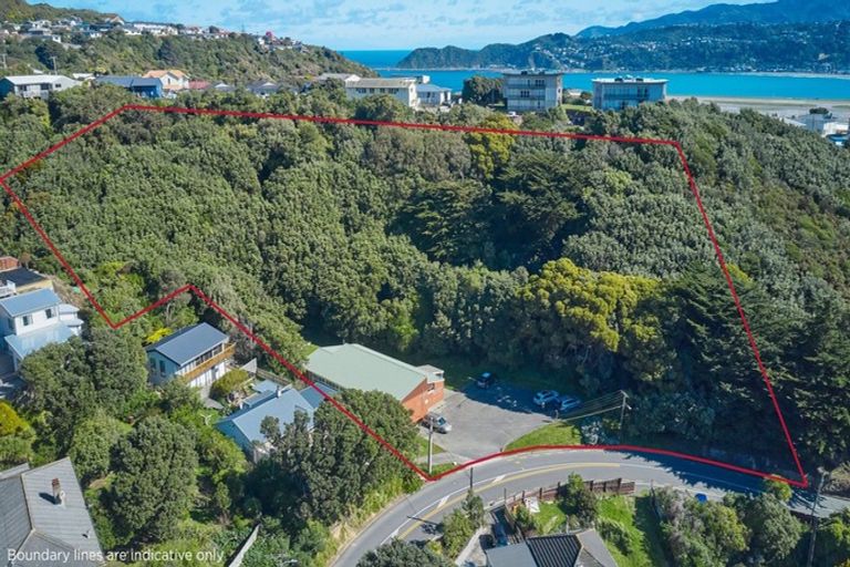 Photo of property in 90 Monorgan Road, Strathmore Park, Wellington, 6022