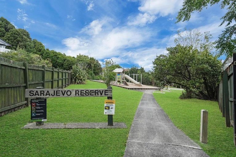 Photo of property in 1/20 Sarajevo Place, Massey, Auckland, 0614