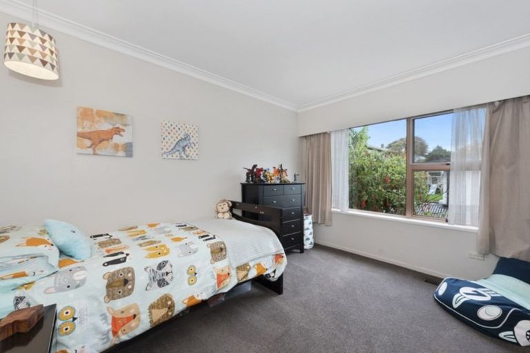 Photo of property in 22 Marnane Terrace, St Andrews, Hamilton, 3200