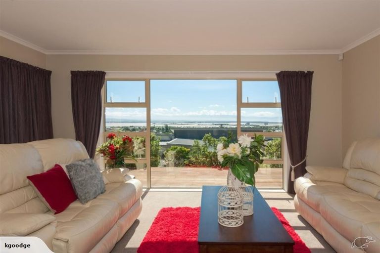 Photo of property in 10 Norfolk Place, Stoke, Nelson, 7011