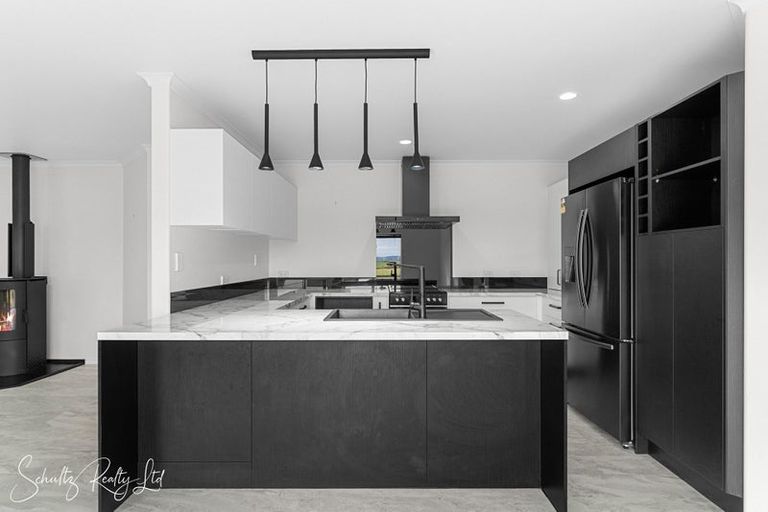 Photo of property in 16 Wallace Road, Ruawai, 0591